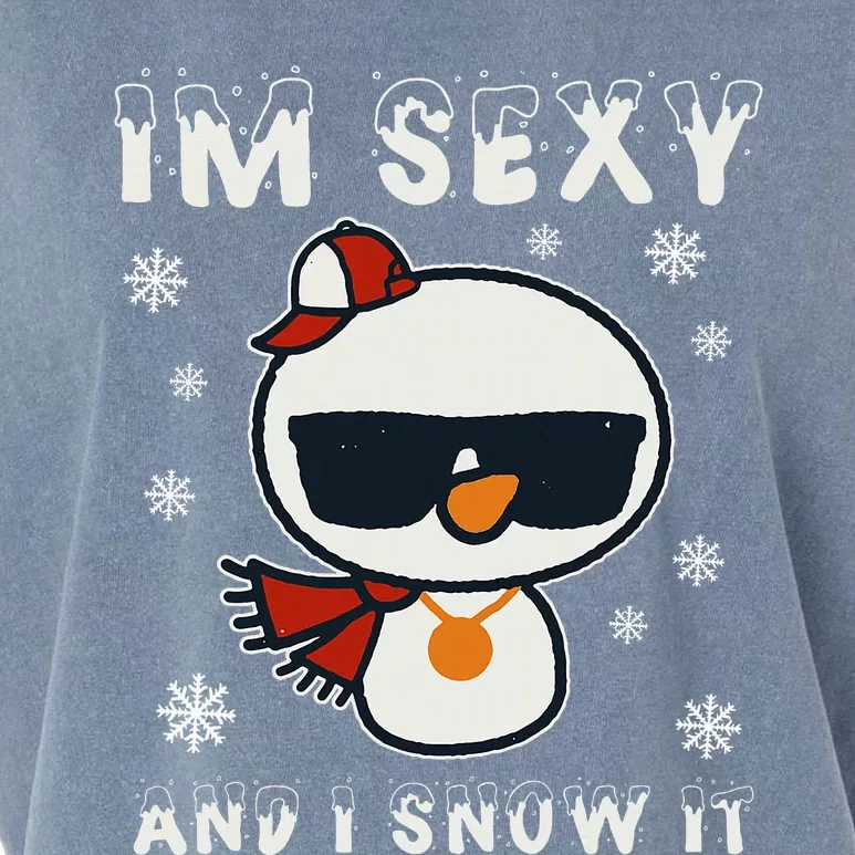 Im Sexy And I Snow It Retro Funny Snowman Garment-Dyed Women's Muscle Tee