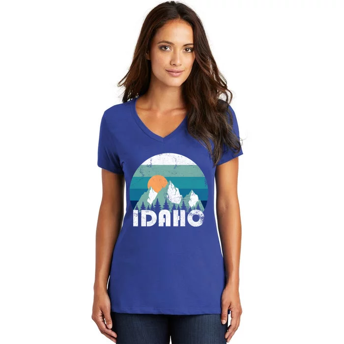 Idaho State Retro Vintage Cool Gift Women's V-Neck T-Shirt