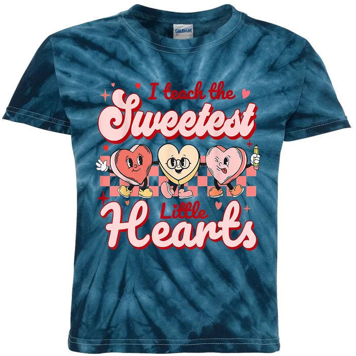 I Teach The Sweetest Hearts Retro Teacher Valentines Day Kids Tie-Dye T-Shirt