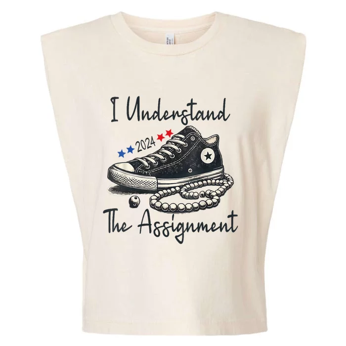 I Understand The Assignment Chucks And Pearls Election 2024 Garment-Dyed Women's Muscle Tee