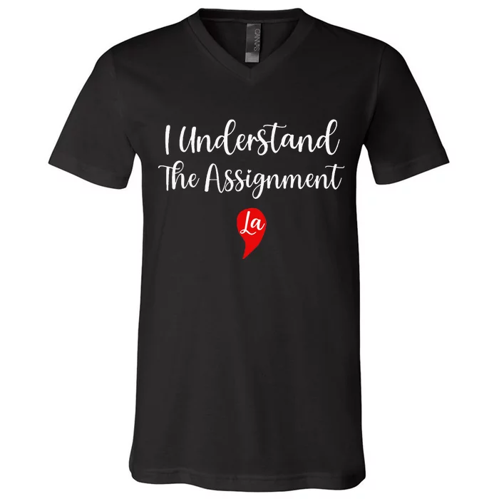 I Understand The Assignment  Kamala Harris 2024 V-Neck T-Shirt