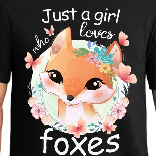 Just A Girl Who Loves Foxes Smiling Fox Pajama Set