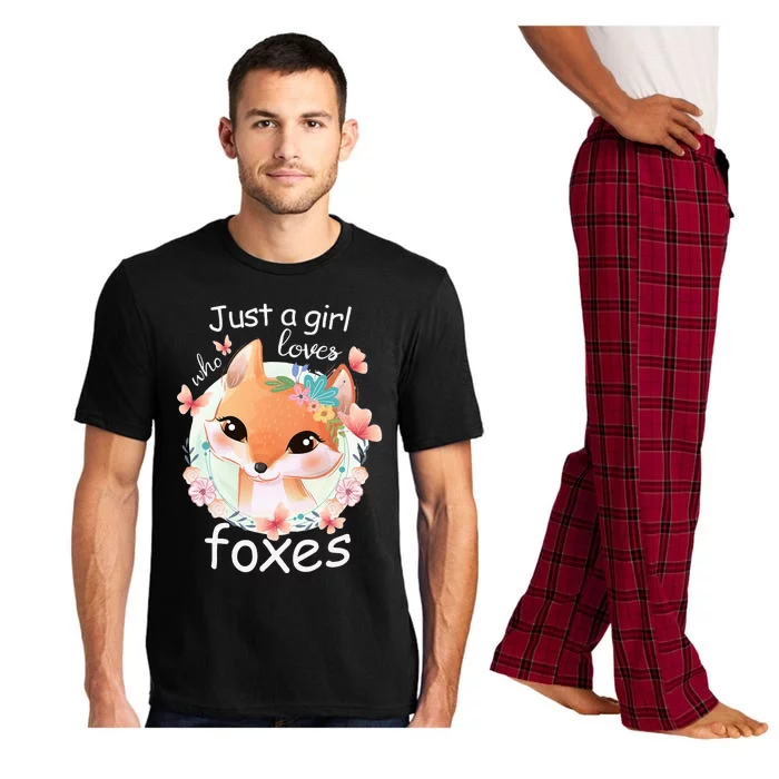 Just A Girl Who Loves Foxes Smiling Fox Pajama Set