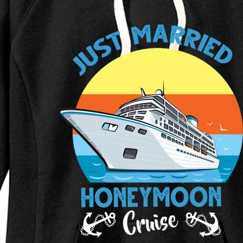 Just Got Married Honeymoon Cruise Couple Matching Gift Women's Fleece Hoodie