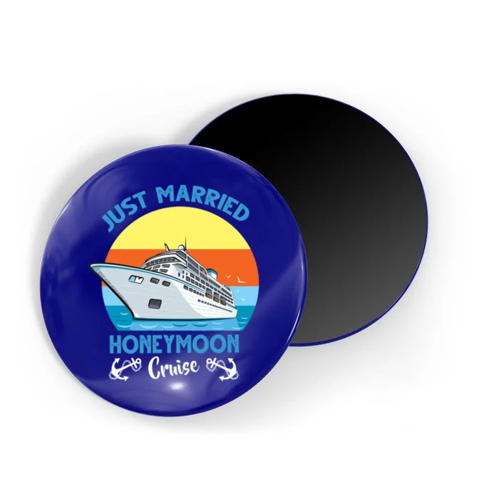 Just Got Married Honeymoon Cruise Couple Matching Gift Magnet