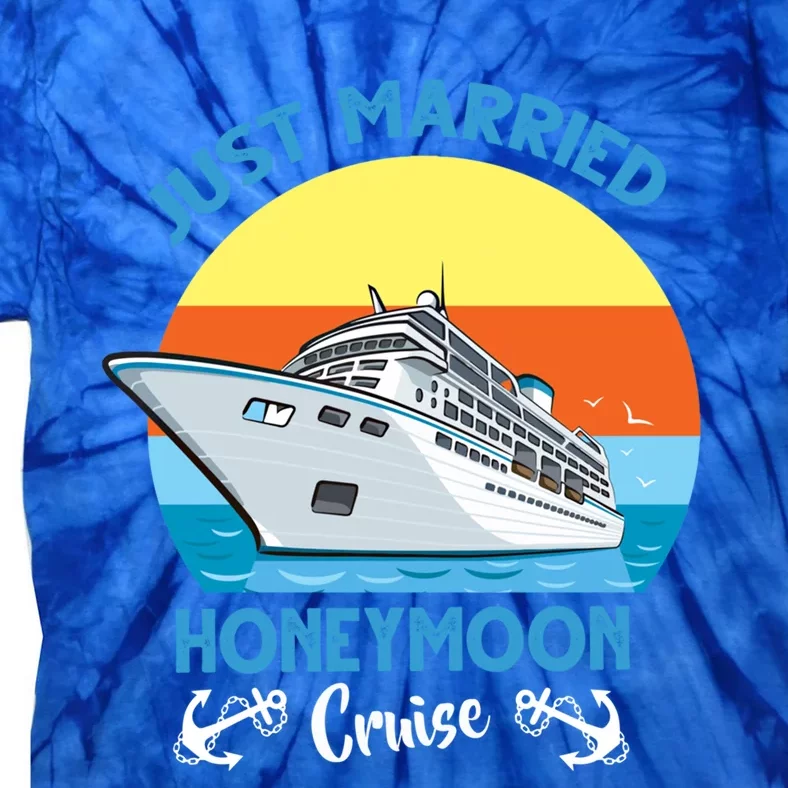 Just Got Married Honeymoon Cruise Couple Matching Gift Tie-Dye T-Shirt