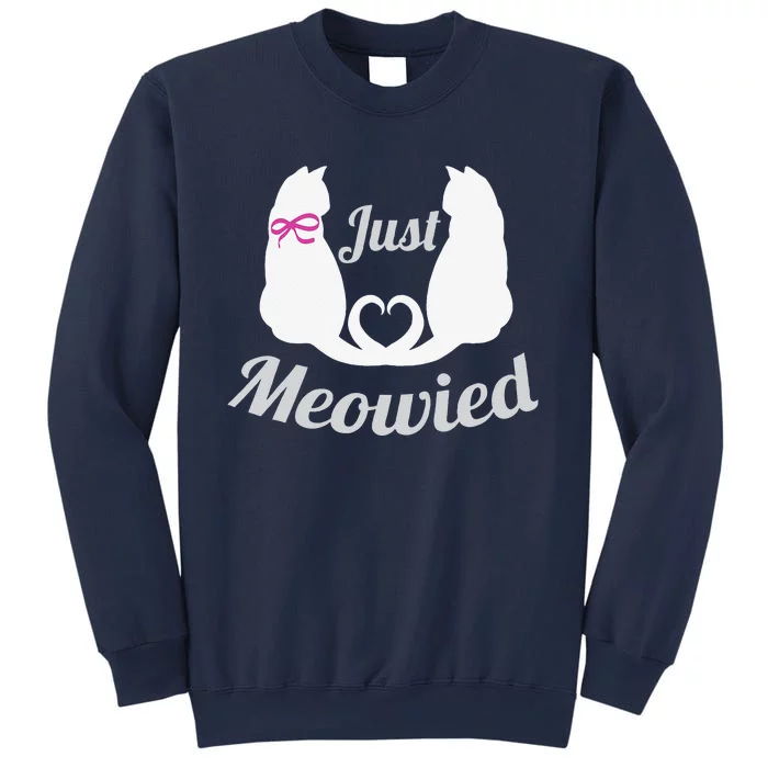 Just Meowied Funny Cute Married Couple Cat Pun Gifts Sweatshirt