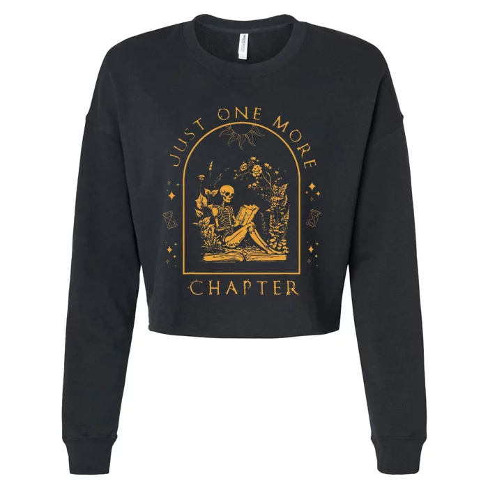 Just One More Chapter Vintage Skeleton Reading Book Reader Cropped Pullover Crew