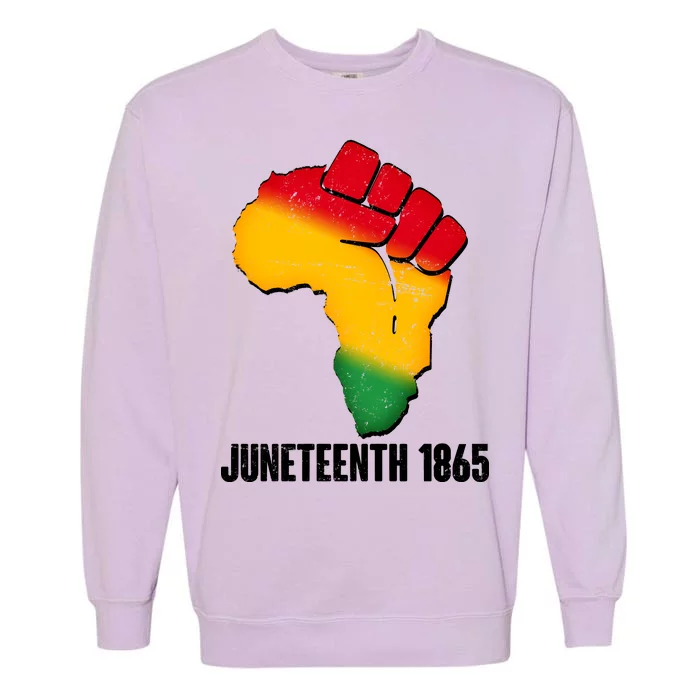 Juneteenth 1865 Africa Map Fist Garment-Dyed Sweatshirt