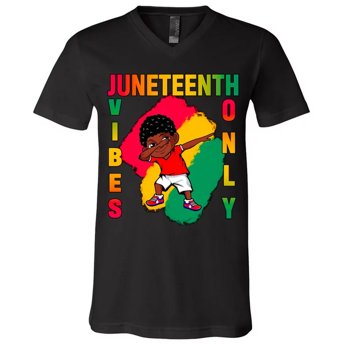 Juneteenth Vibes Only Dabbing African American Boys V-Neck T-Shirt