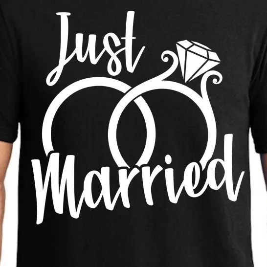 Just Married Ring Logo Pajama Set