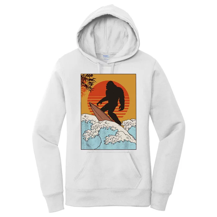 Japanese Vintage Kanagawa Art Surfing Bigfoot Hanging Ten Women's Pullover Hoodie