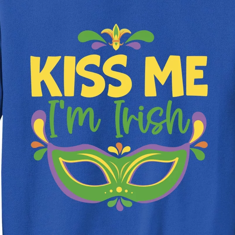 Kiss Me I'm Irish Mardi Gras Parade Masquerade Meaningful Gift Sweatshirt