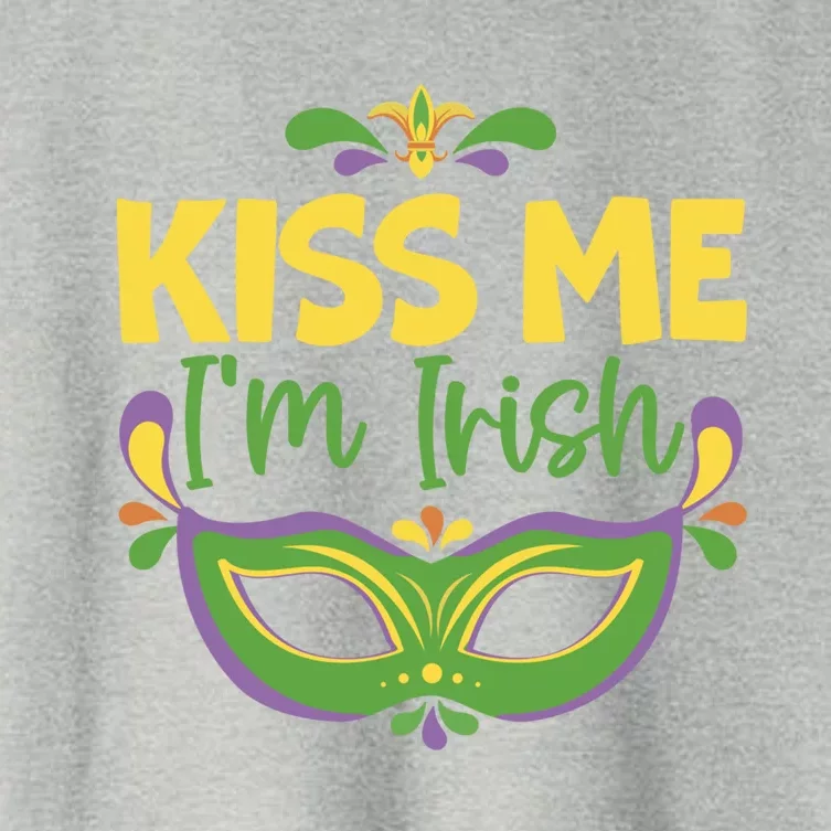 Kiss Me I'm Irish Mardi Gras Parade Masquerade Meaningful Gift Women's Crop Top Tee