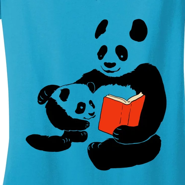 Kawaii Panda Mom Books Gift Women's V-Neck T-Shirt