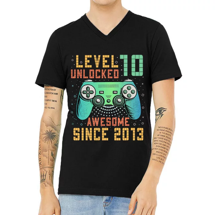 Level 10 Unlocked 10th Birthday 10 Year Old Boy Gifts Gamer V-Neck T-Shirt