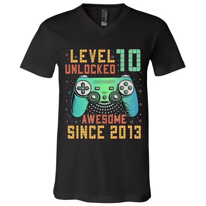 Level 10 Unlocked 10th Birthday 10 Year Old Boy Gifts Gamer V-Neck T-Shirt