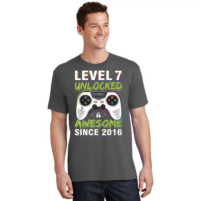 Level 7 Unlocked Awesome Since 2016 7th Birthday Gaming T-Shirt