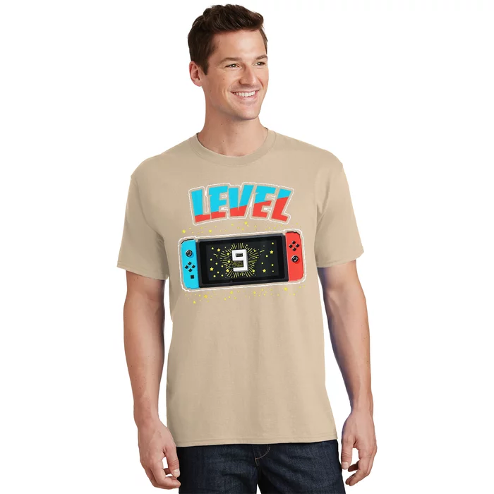 Level 9 Birthday 9 Years Old Video Games Gift T-Shirt