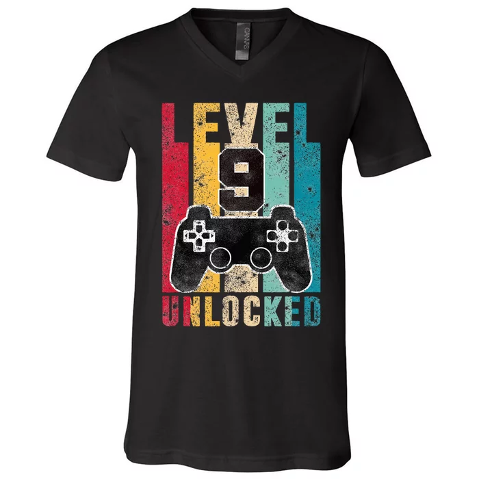 Level 9 Unlocked 9 Year Old Bday Gifts Gaming 9th Birthday V-Neck T-Shirt