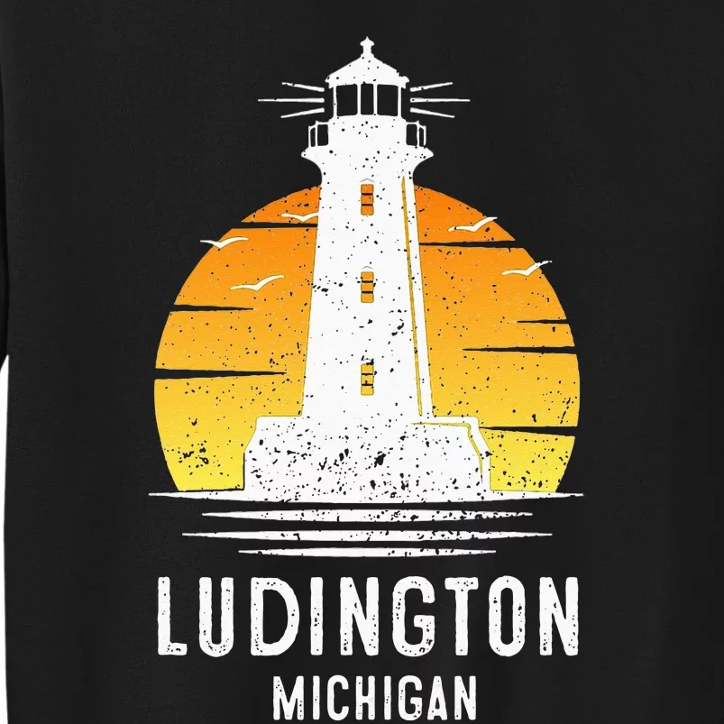 Ludington Michigan Retro Vintage Lighthouse Idea Gifts Sweatshirt