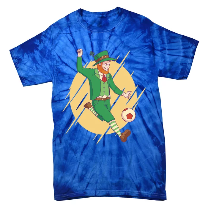 Leprechaun Playing Football St Patrick's Day Holiday Sport Gift Tie-Dye T-Shirt