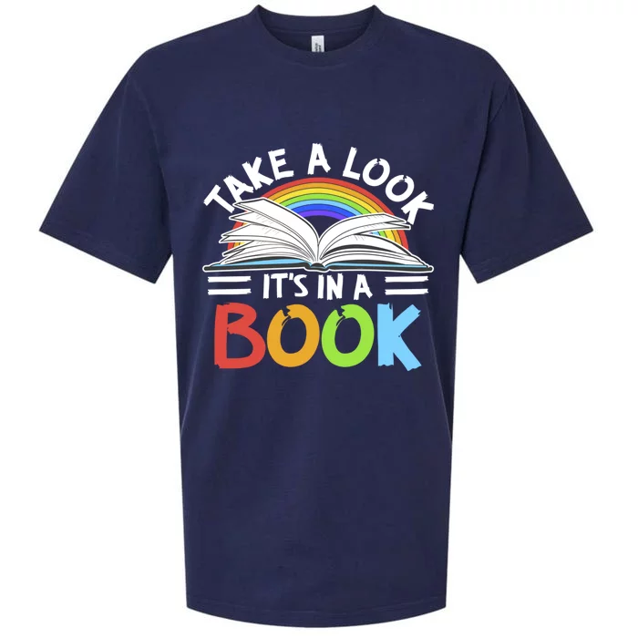 Love Reading Love Rainbows Gift Retro Rainbow Design Design Meaningful Gift Sueded Cloud Jersey T-Shirt