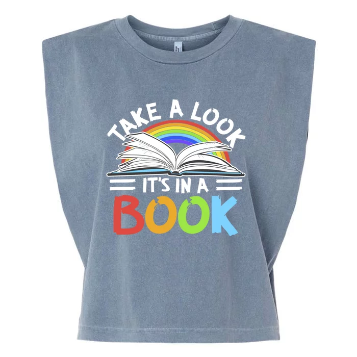 Love Reading Love Rainbows Gift Retro Rainbow Design Design Gift Garment-Dyed Women's Muscle Tee