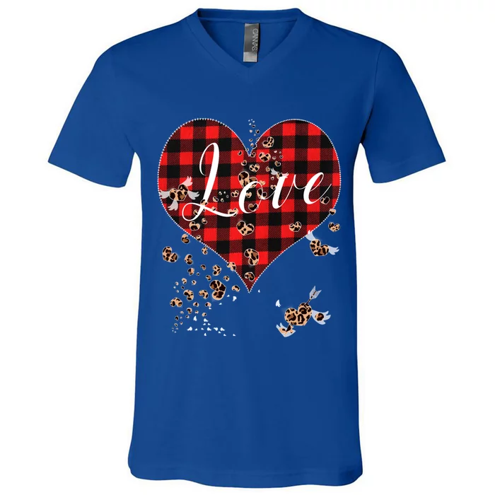 Love Red Plaid Leopard Hearts Tee 1970s Cute Valentines Day Funny Gift V-Neck T-Shirt