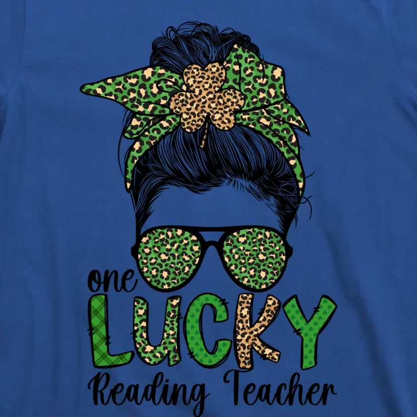 Lucky Reading Teacher St Patrick's Day Reading Specialist Funny Gift T-Shirt