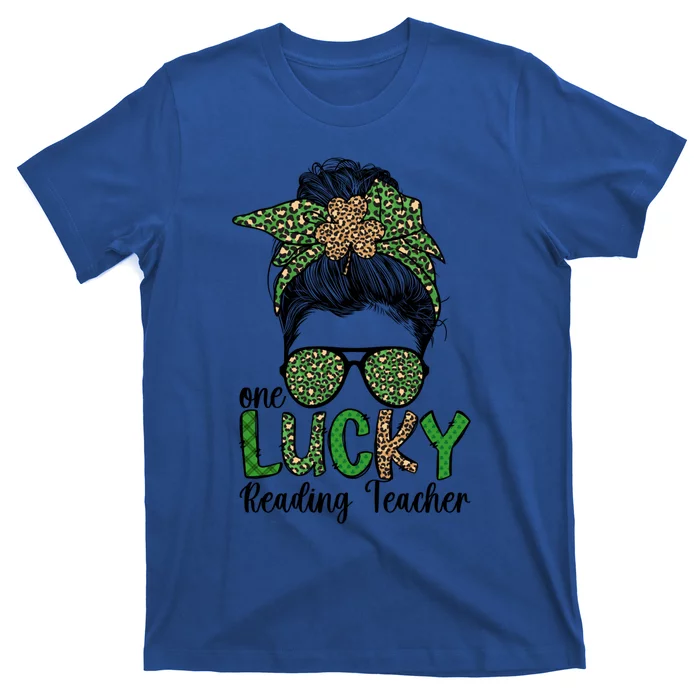 Lucky Reading Teacher St Patrick's Day Reading Specialist Funny Gift T-Shirt