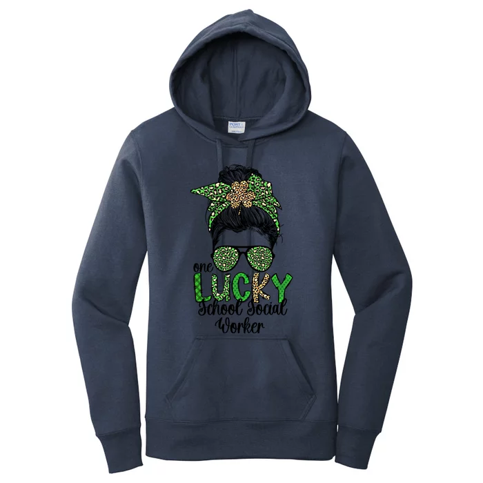 Lucky School Social Worker St Patrick's Day Social Worker Gift Women's Pullover Hoodie