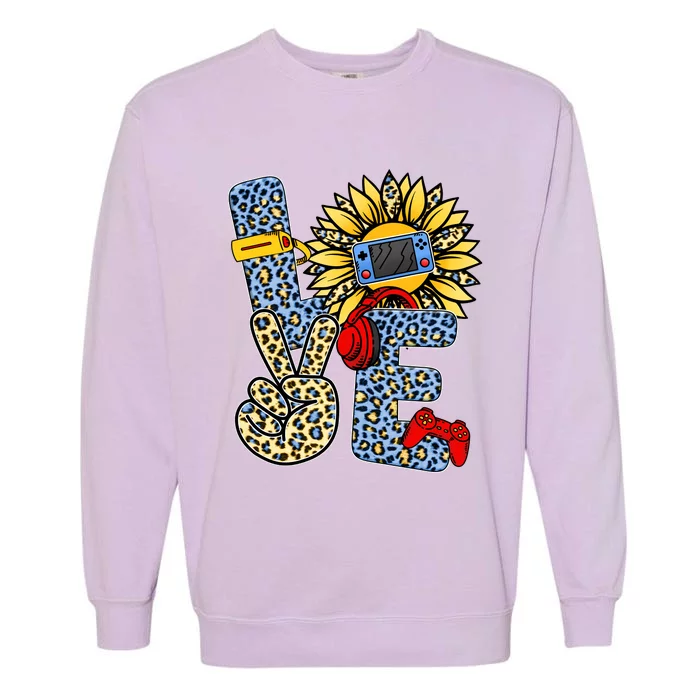 Love Video Game Gamer Leopard Sunflower Graphic Plus Size Garment-Dyed Sweatshirt