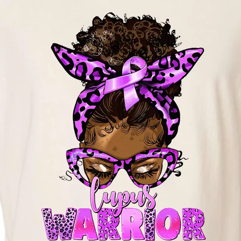 Lupus Warrior Afro Messy Bun Black Women Lupus Awareness Garment-Dyed Women's Muscle Tee