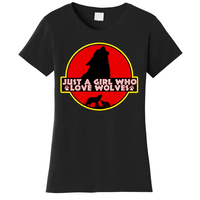 Loves Wolves Women's T-Shirt