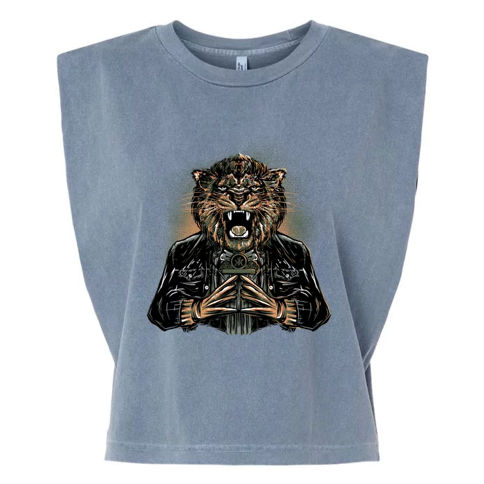 Lion With Scary Claws Garment-Dyed Women's Muscle Tee