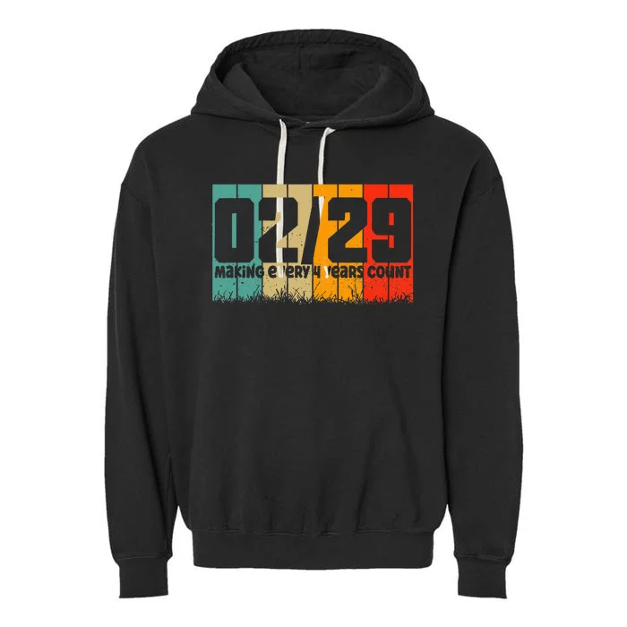 Leap Year 2024 Retro February 29 Birthday Leap Day Garment-Dyed Fleece Hoodie