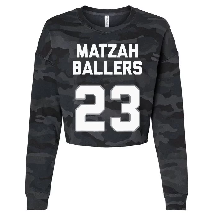 Matzah Baller 23 Funny Jewish Matzo Ball Pun Basketball Team Cropped Pullover Crew