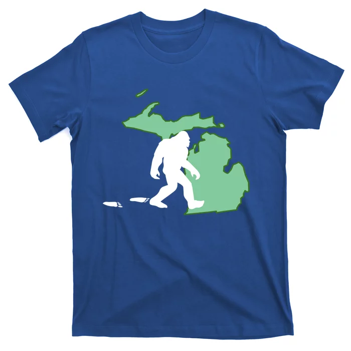 Michigan Bigfoot Hunter State Gift T-Shirt