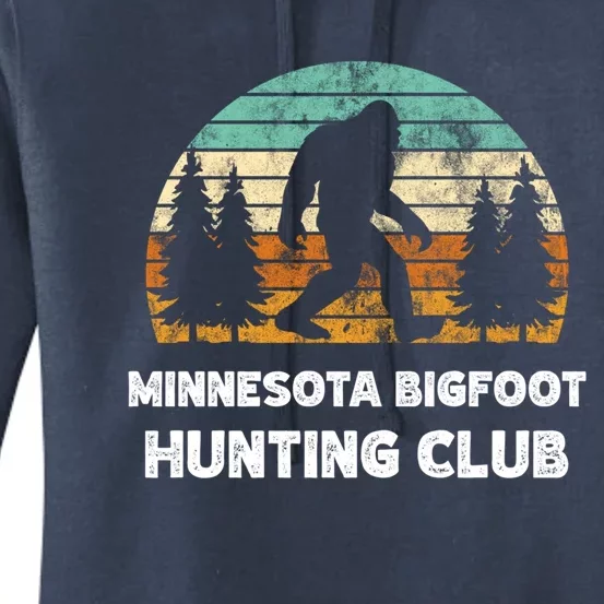 Minnesota Bigfoot Hunting Club Sasquatch Fan Gift Women's Pullover Hoodie