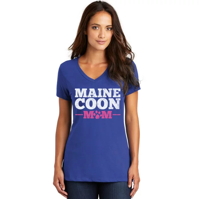 Maine Coon Cat Mom Mama Gift Women's V-Neck T-Shirt