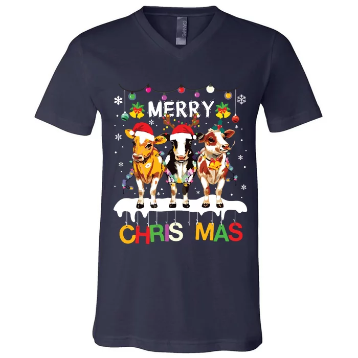 Merry Christmas Cow Farmer Santa Hat Xmas Lights V-Neck T-Shirt