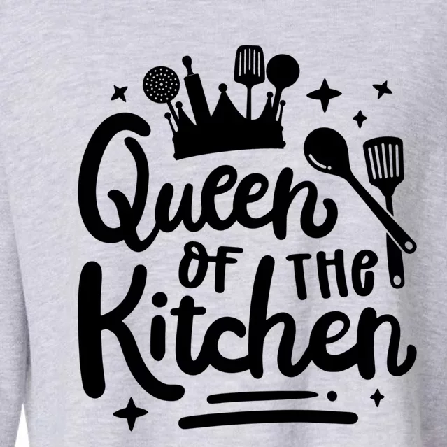 Mom Cooking Queen Of Kitchen Baking Kitchen Mom Mothers Day Gift Cropped Pullover Crew