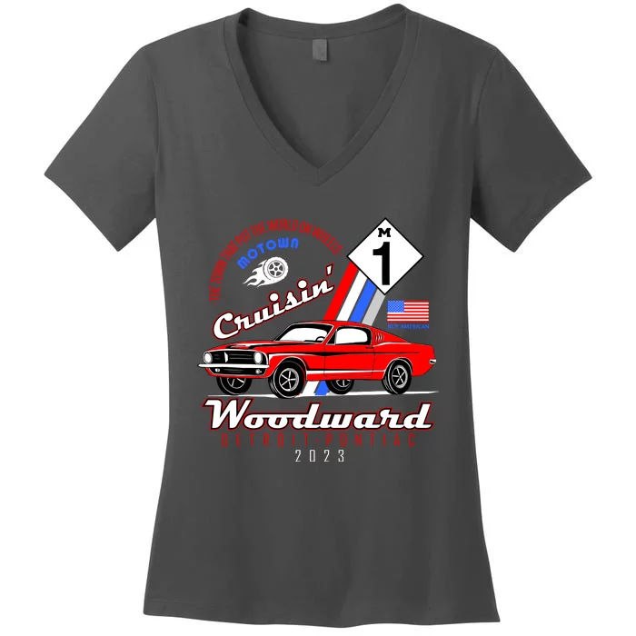 M1 Cruisin Woodward Motown The Town That Put The World On Wheels Women's V-Neck T-Shirt