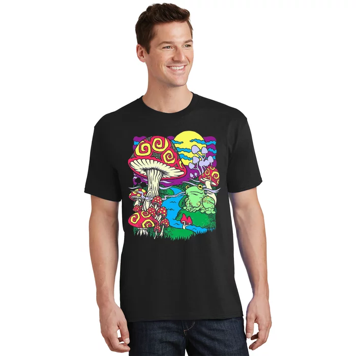 Mushroom dream Trippy Mushroom and frog hippie vinatge retro T-Shirt