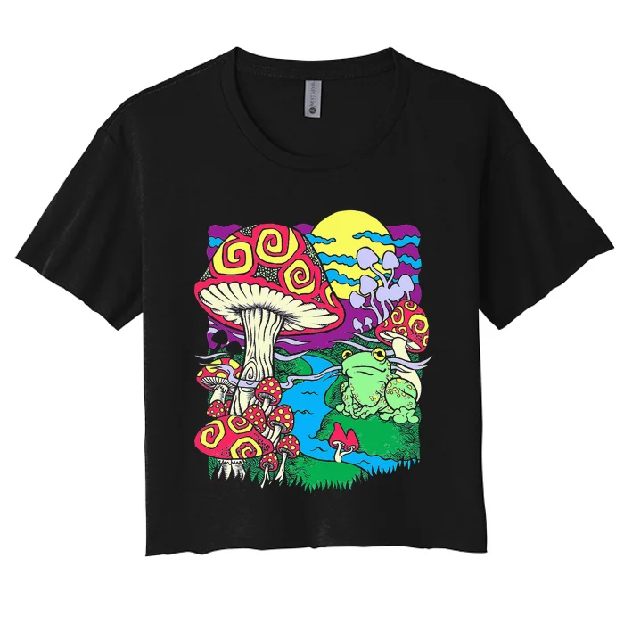 Mushroom dream Trippy Mushroom and frog hippie vinatge retro Women's Crop Top Tee