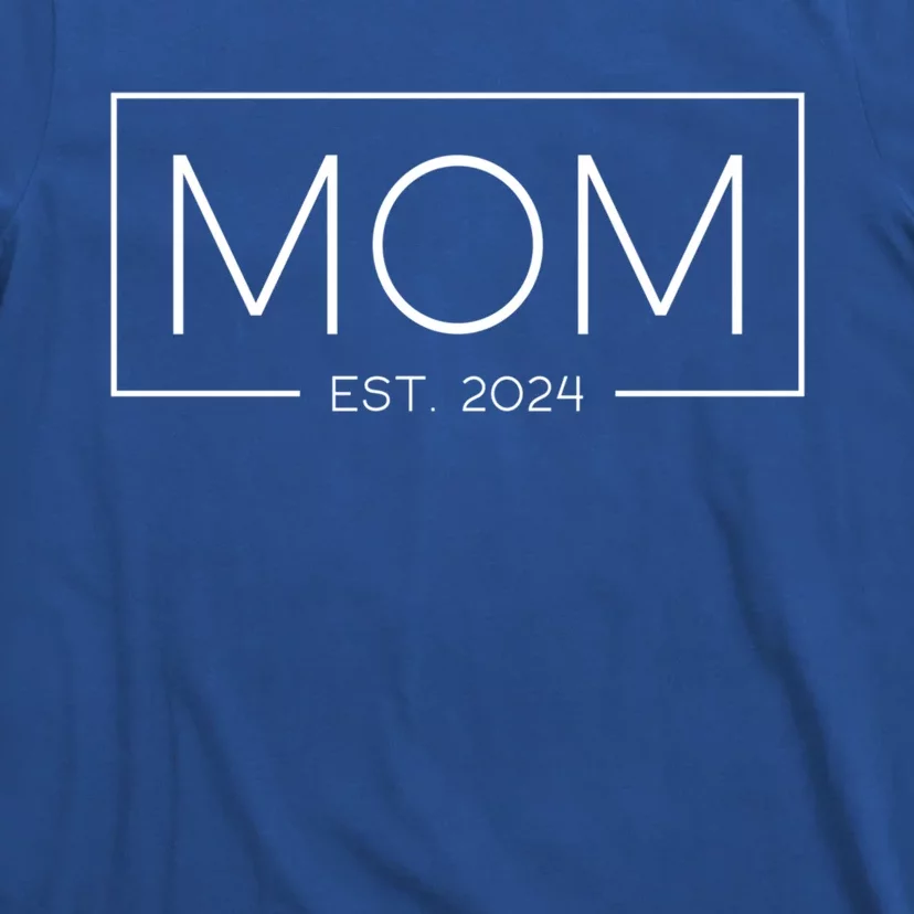 Mom Est 2024 Expect 2024 Mother 2024 New Mom 2024 Great Gift T-Shirt