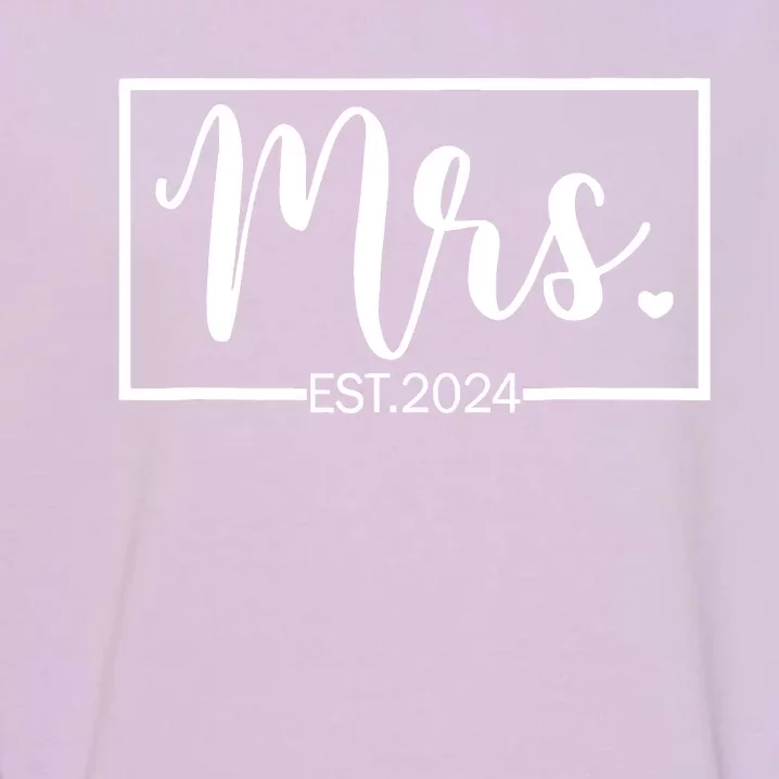 Mrs. Est. 2024 Just Married Wedding Wife Mr & Mrs Gifts Garment-Dyed Sweatshirt