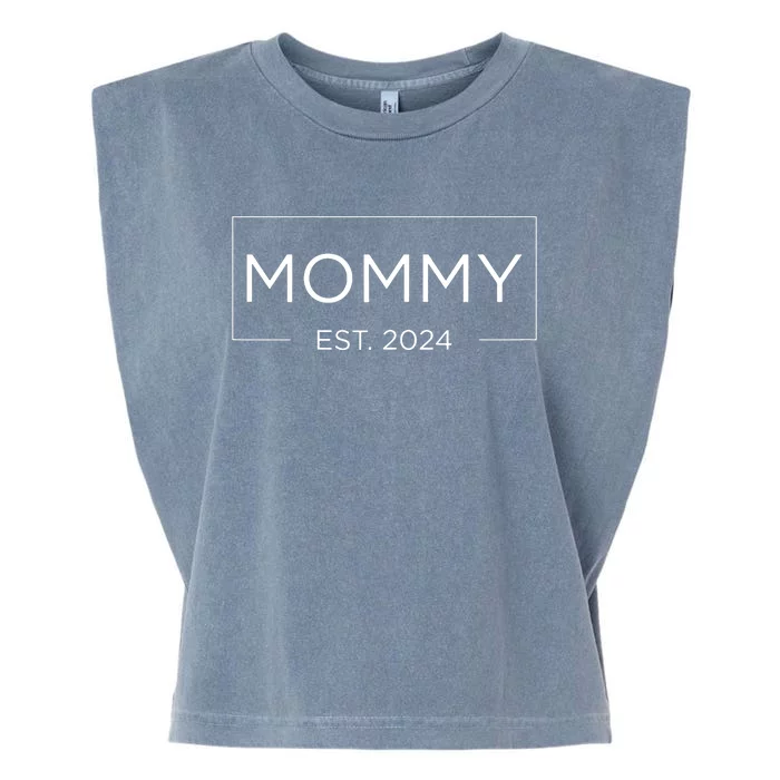 Mommy Est 2024 Pregnancy Announcement Mothers Day 2024 Garment-Dyed Women's Muscle Tee