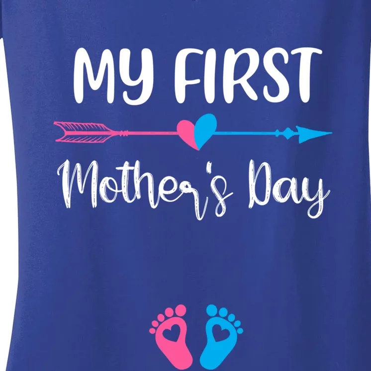 My First Mothers Day Pregnancy Announcegift Mom To Be Gift Women's V-Neck T-Shirt